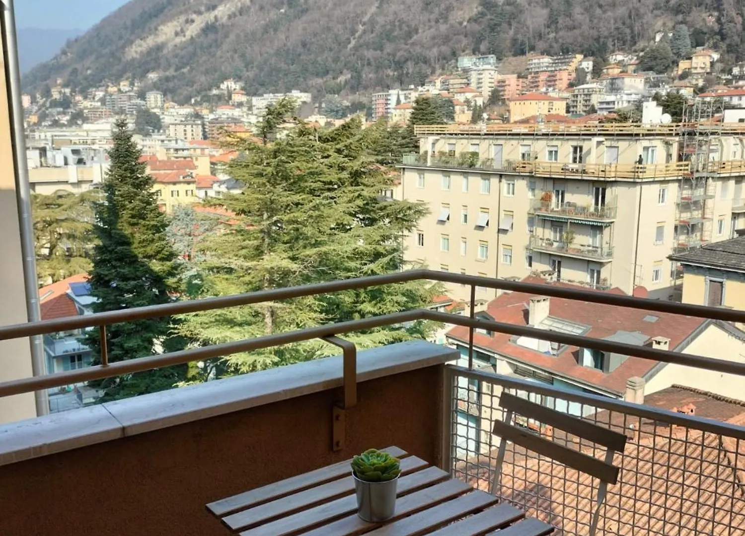 A Casa Di Mamma Anna Apartment Como